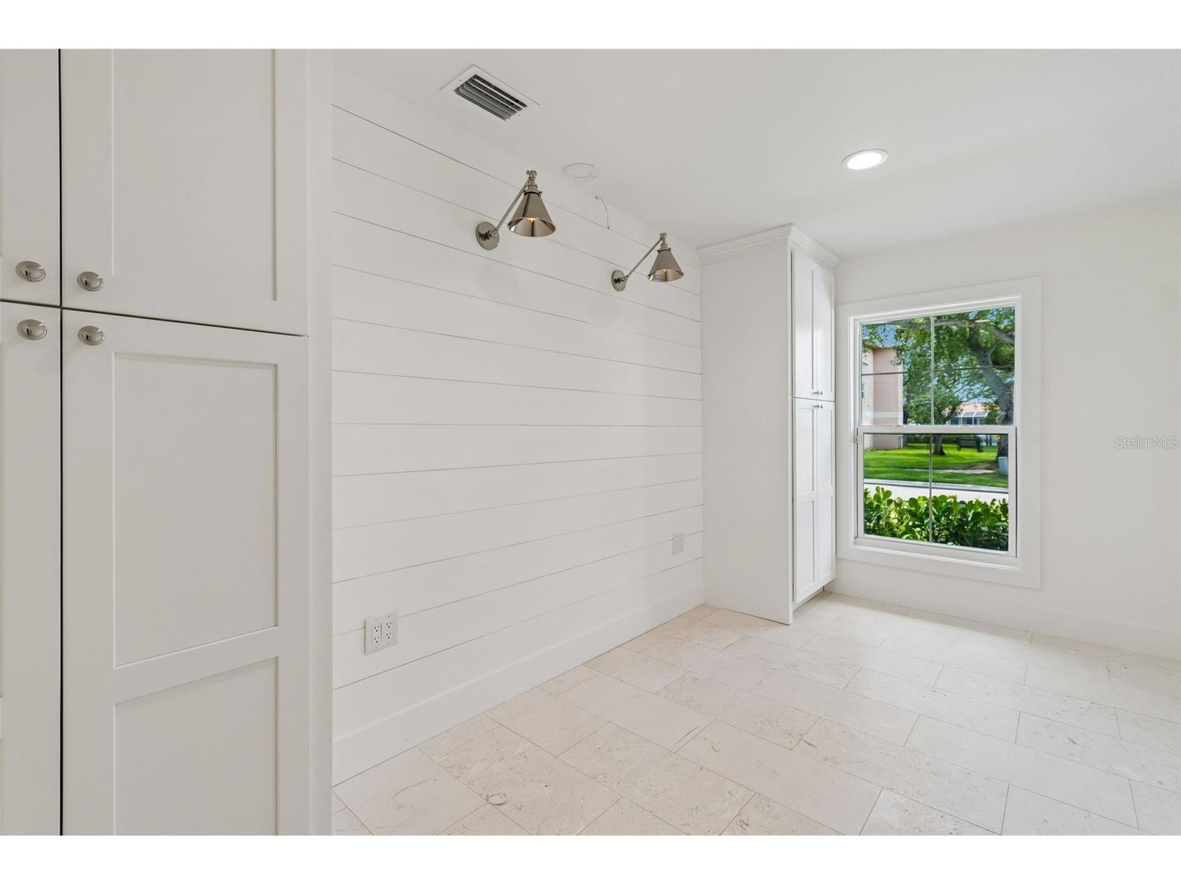 1907 Arrowhead Drive NE Saint Petersburg FL 33703 TB8511640 image55