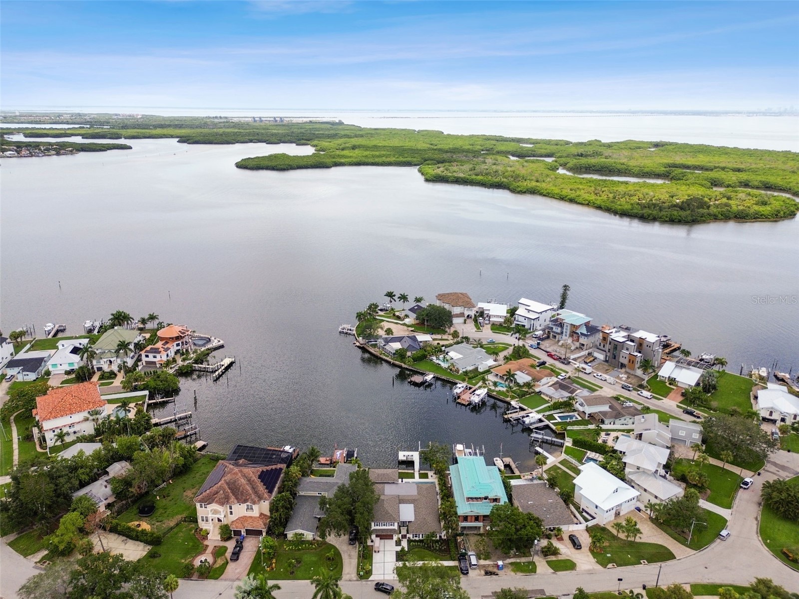 1907 Arrowhead Drive NE Saint Petersburg FL 33703 TB8511640 image64