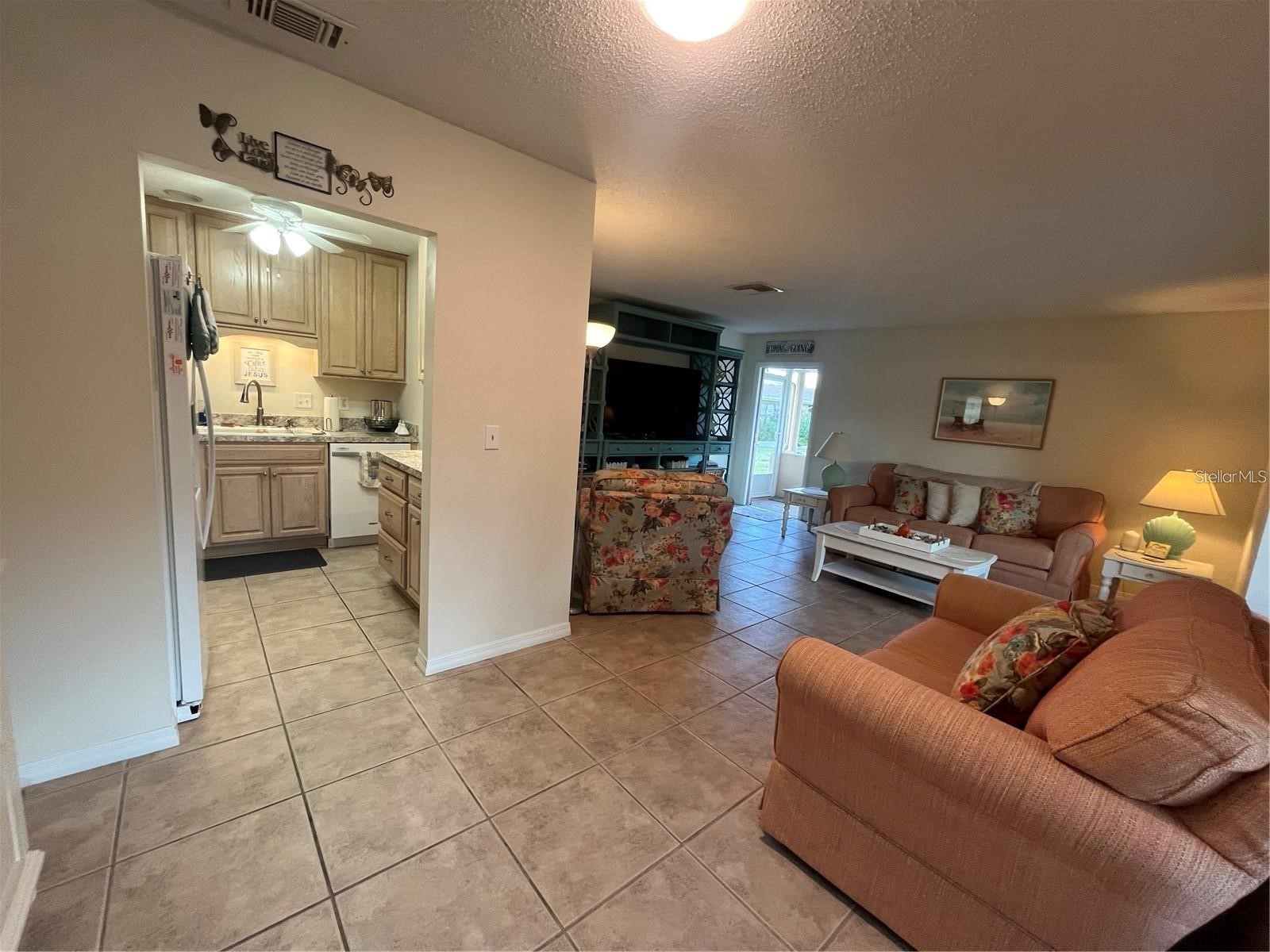 1907 Canterbury Lane #10 Sun City Center FL 33573 TB8483173 image12