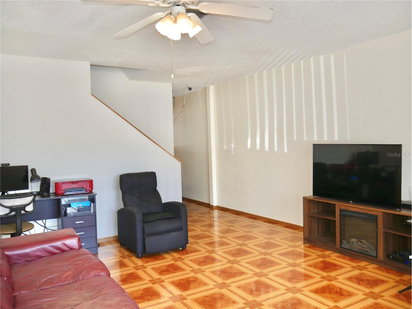 1907 Fluorshire Drive Brandon FL 33511 TB8479203 image4