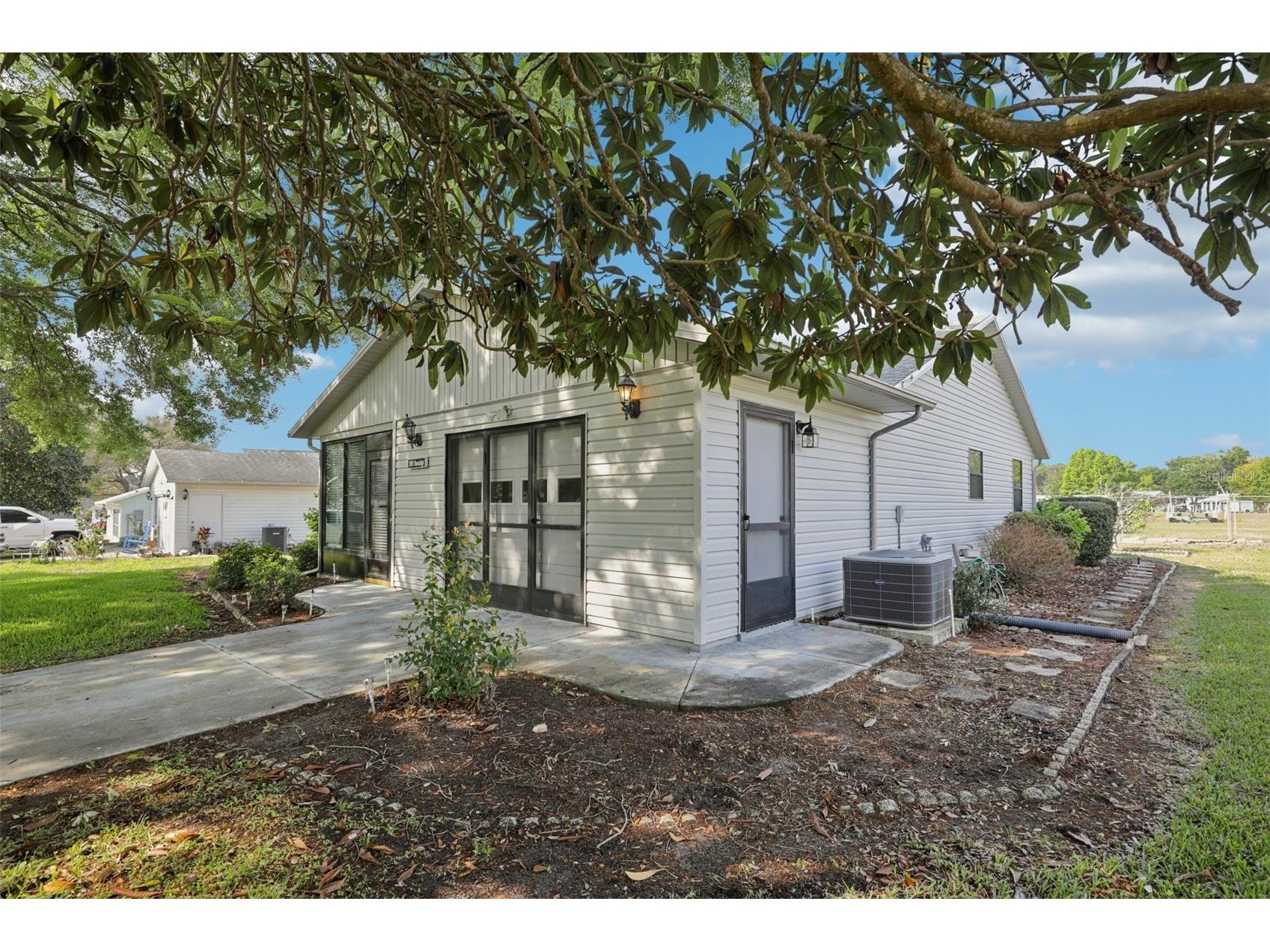 1907 Tweed Court Leesburg FL 34788 OM721372 image8