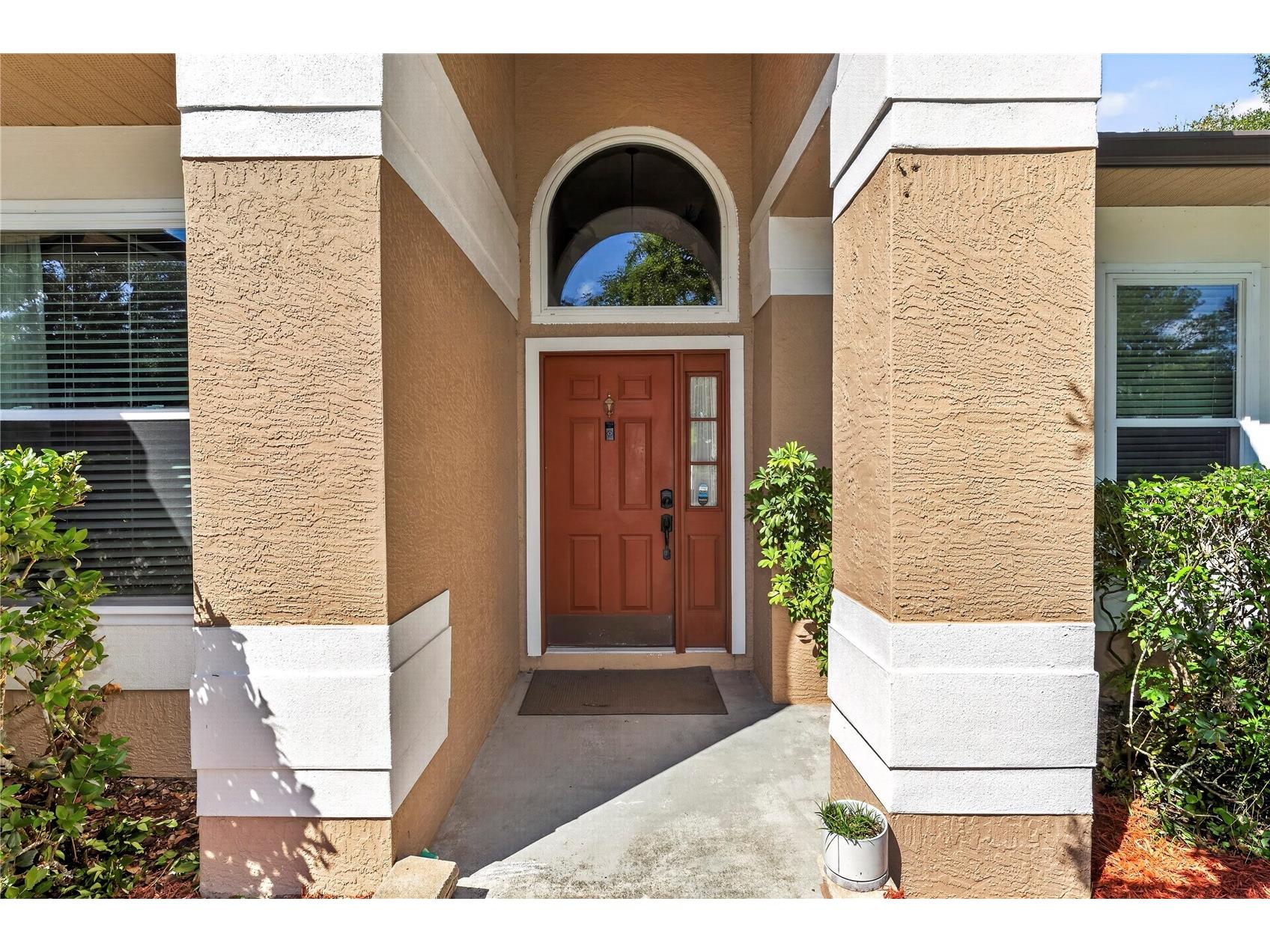 1907 Westbourne Drive Oviedo FL 32765 V4950374 image2