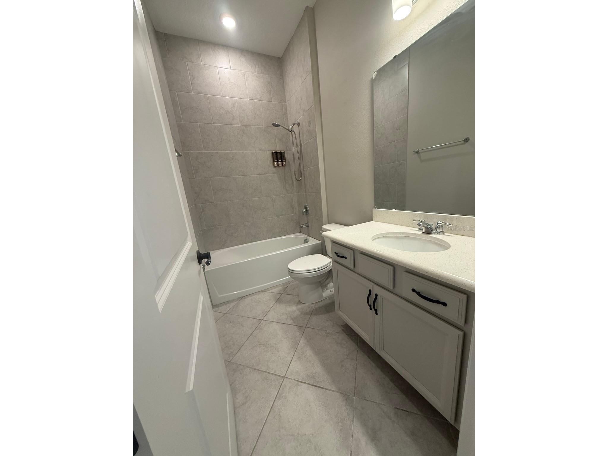 19071 Blueleaf Street Orlando FL 32827 O6416415 image5