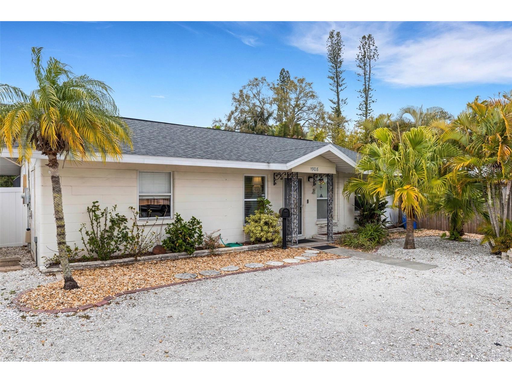 1908 22nd Street W Bradenton FL 34205 A4684189 image1