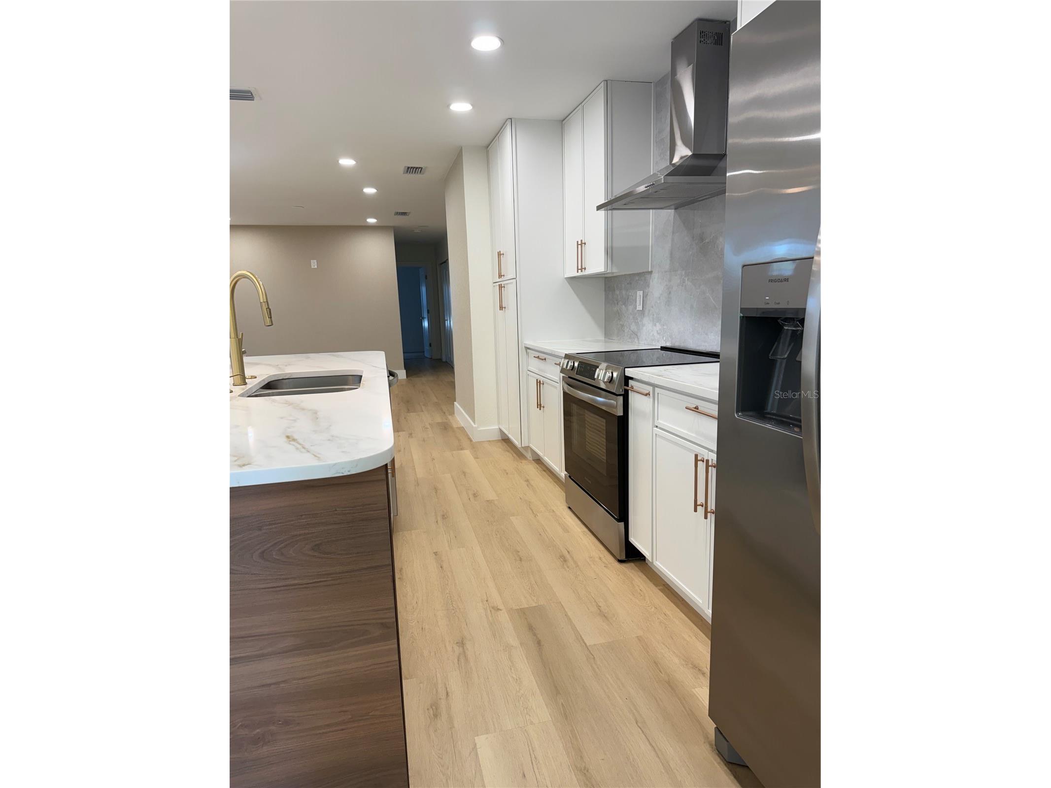 1908 51st Avenue W Bradenton FL 34207 OM724436 image6