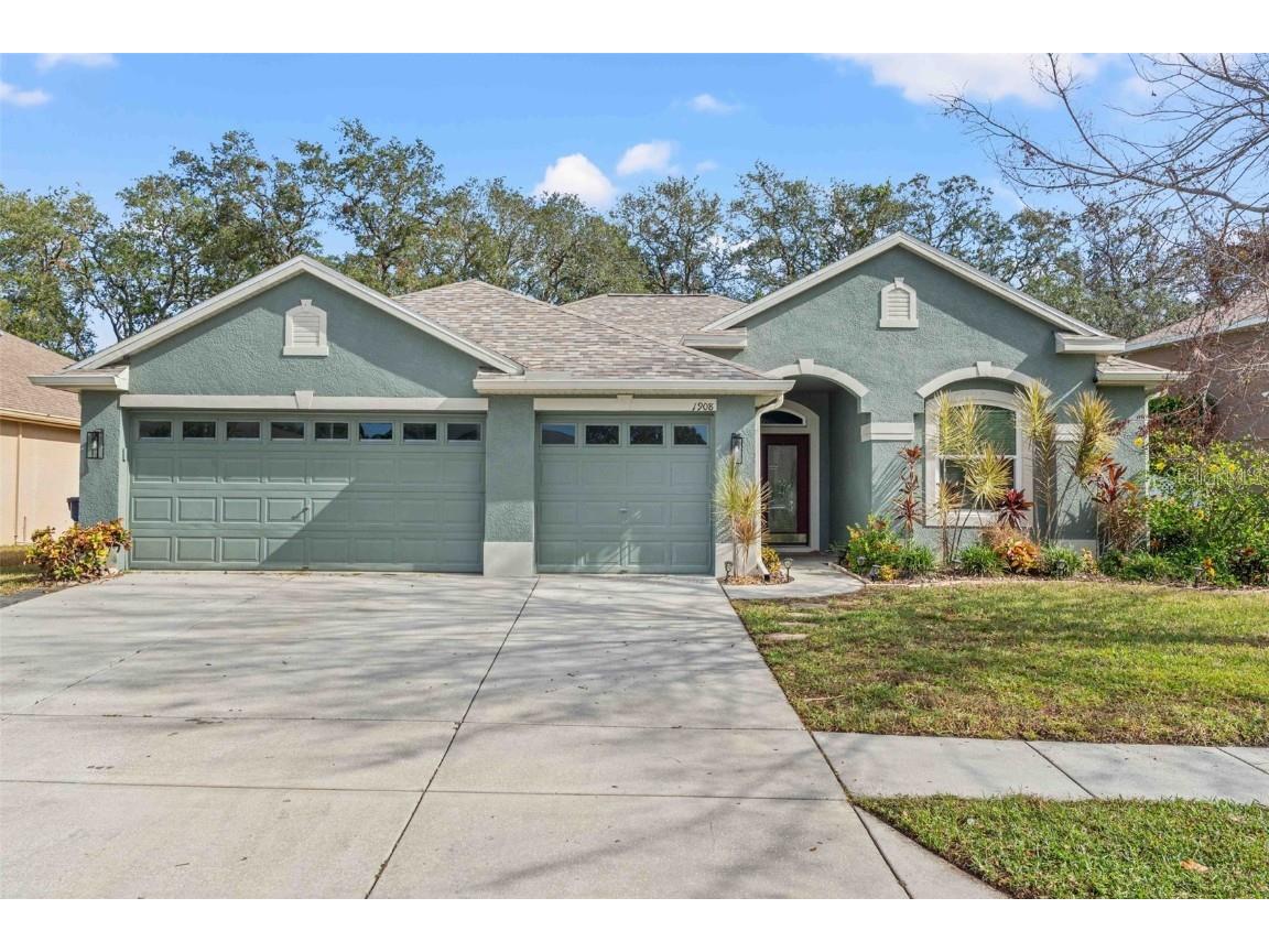 1908 Blue River Road Holiday FL 34691 TB8319885 image1