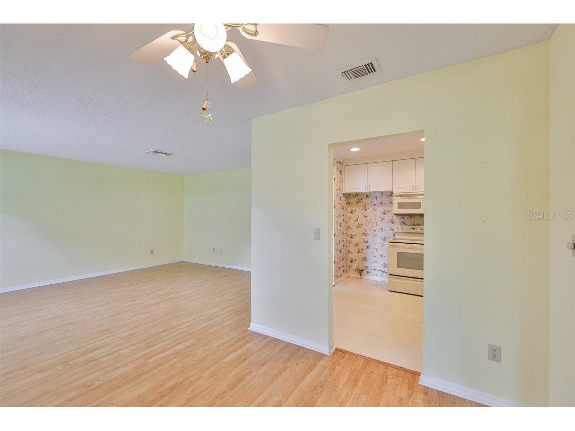 1908 Canterbury Lane #20 Sun City Center FL 33573 TB8434514 image3