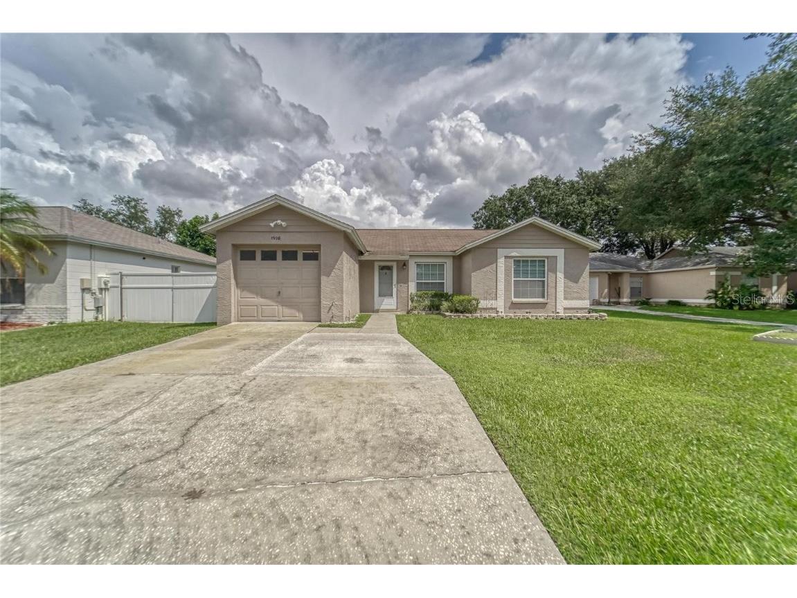 1908 Dartford Court Valrico FL 33594 TB8363201 image1