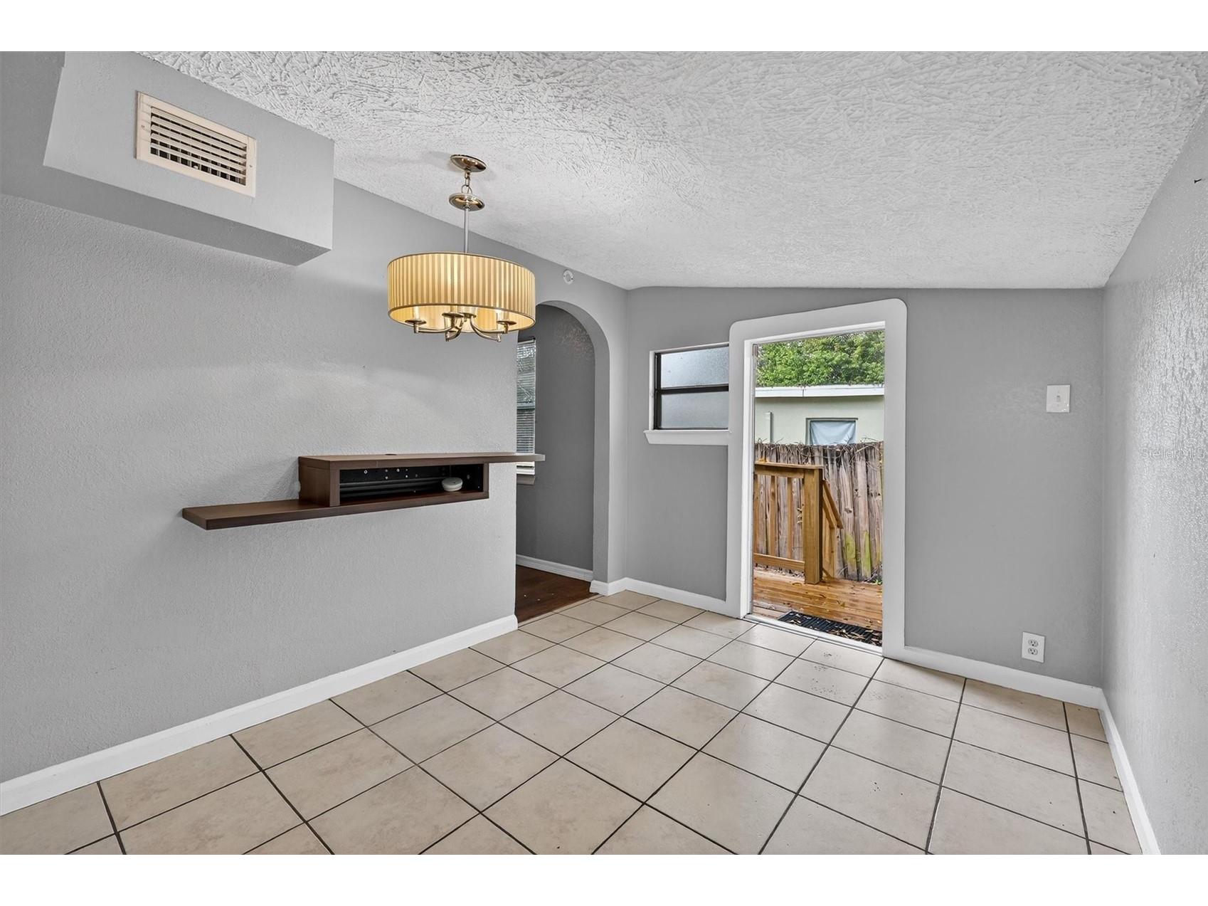 1908 E Jean Street Tampa FL 33610 TB8463387 image12