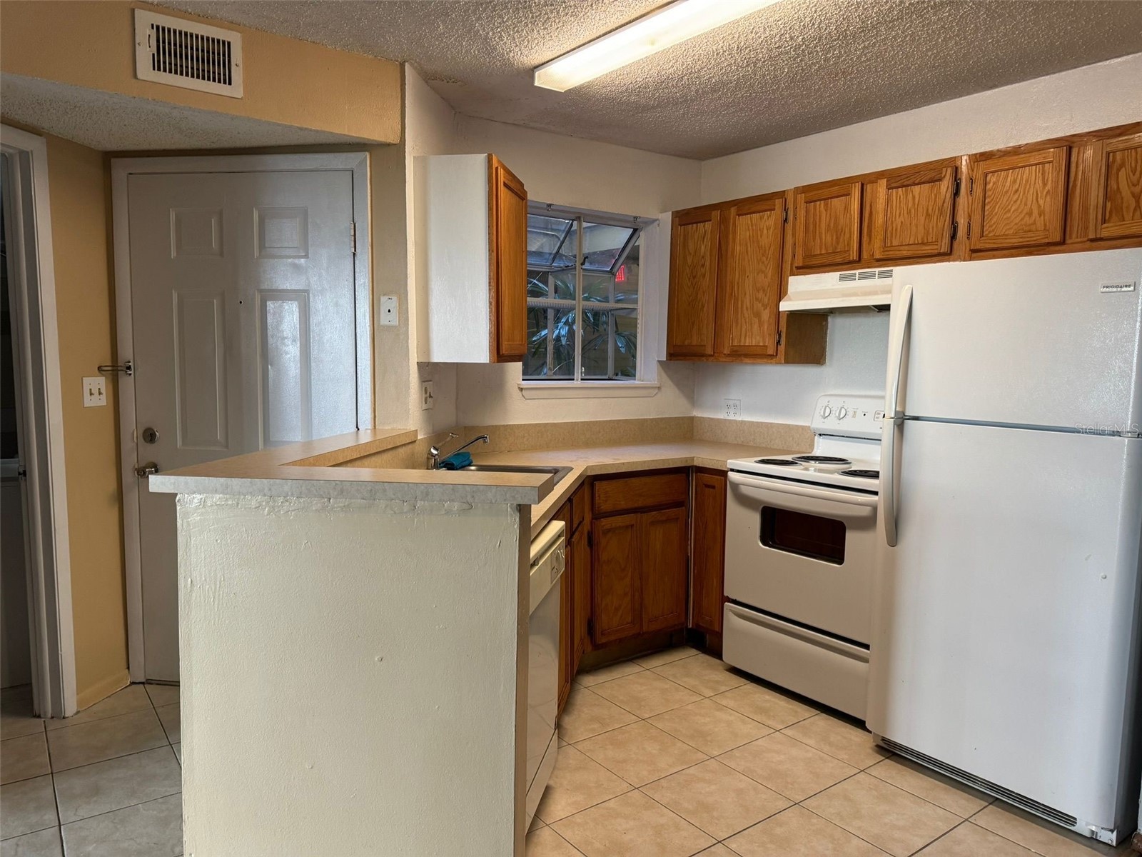 1908 Lake Atriums Circle #14 Orlando FL 32839 O6404030 image5