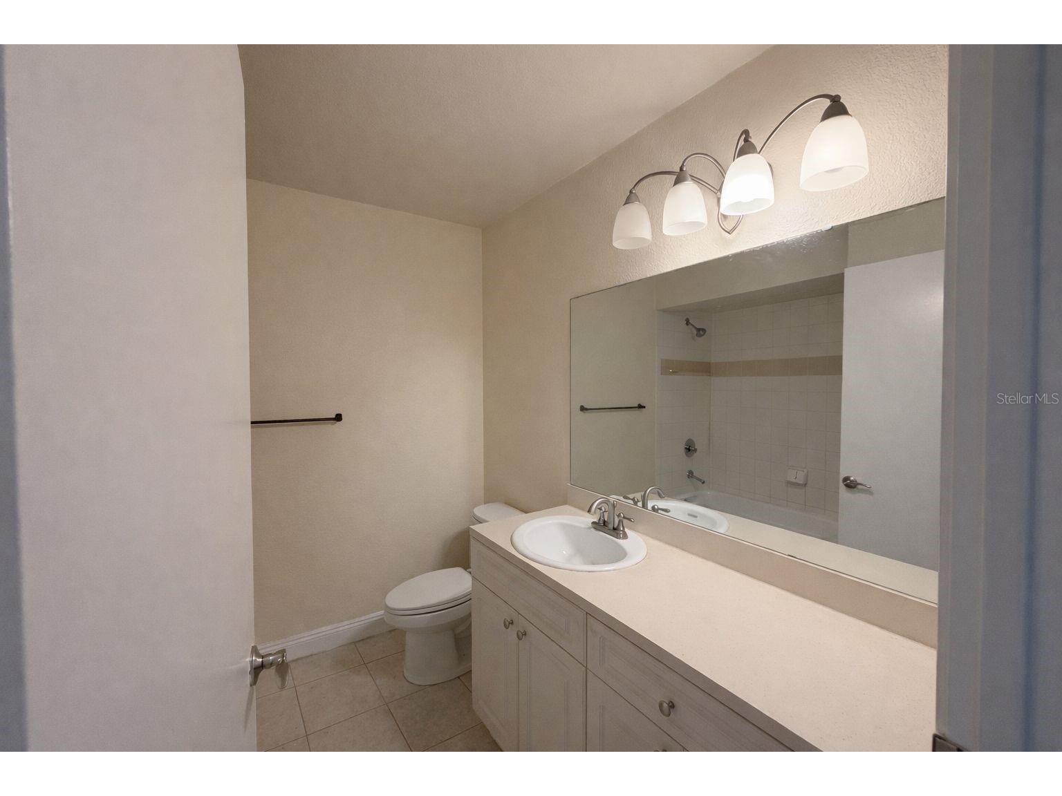 1908 Lake Atriums Circle #15 Orlando FL 32839 O6381262 image5