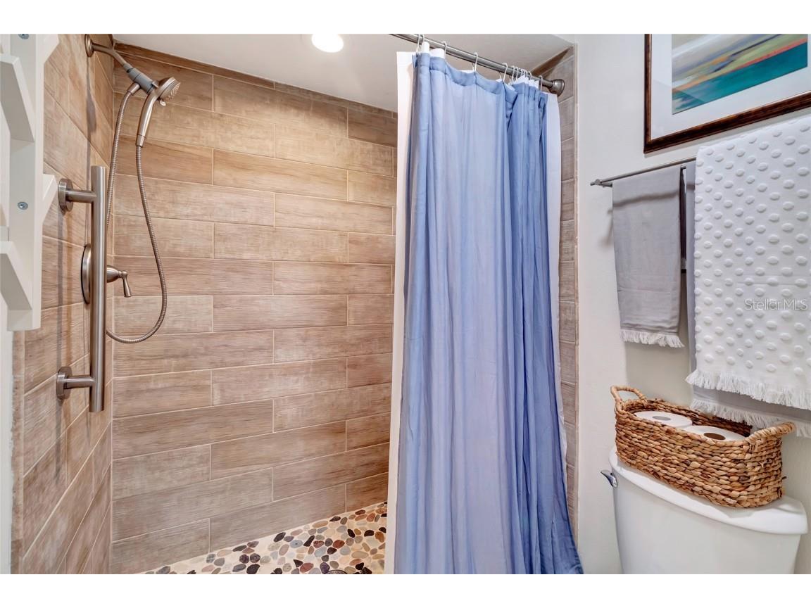 1908 Oak Circle Tavares FL 32778 G5096117 image18