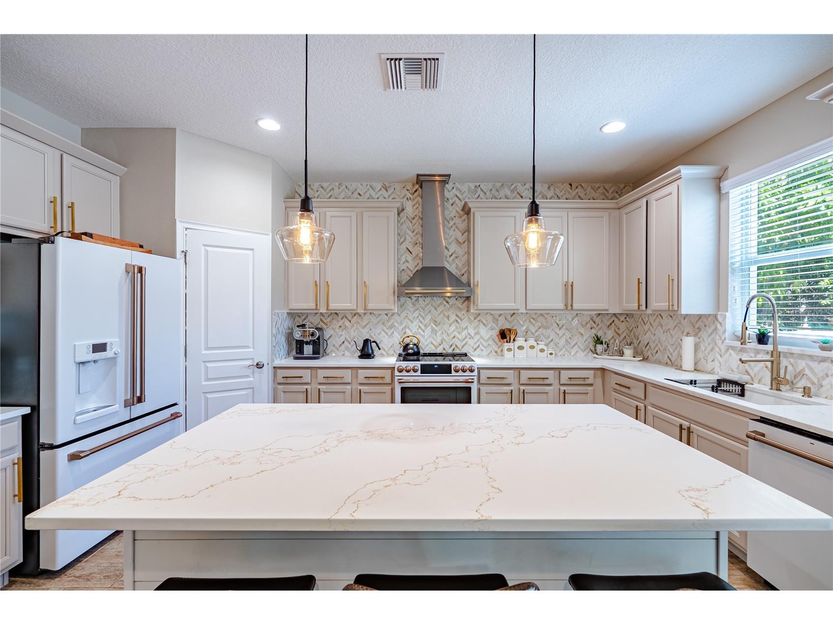 1908 W Nassau Street Tampa FL 33607 TB8519712 image12