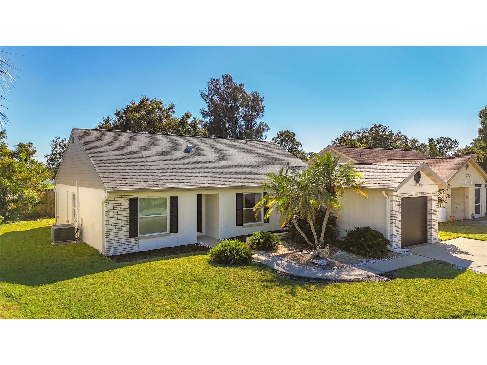 1909 Castle Bay Court Oldsmar FL 34677 TB8436254 image6