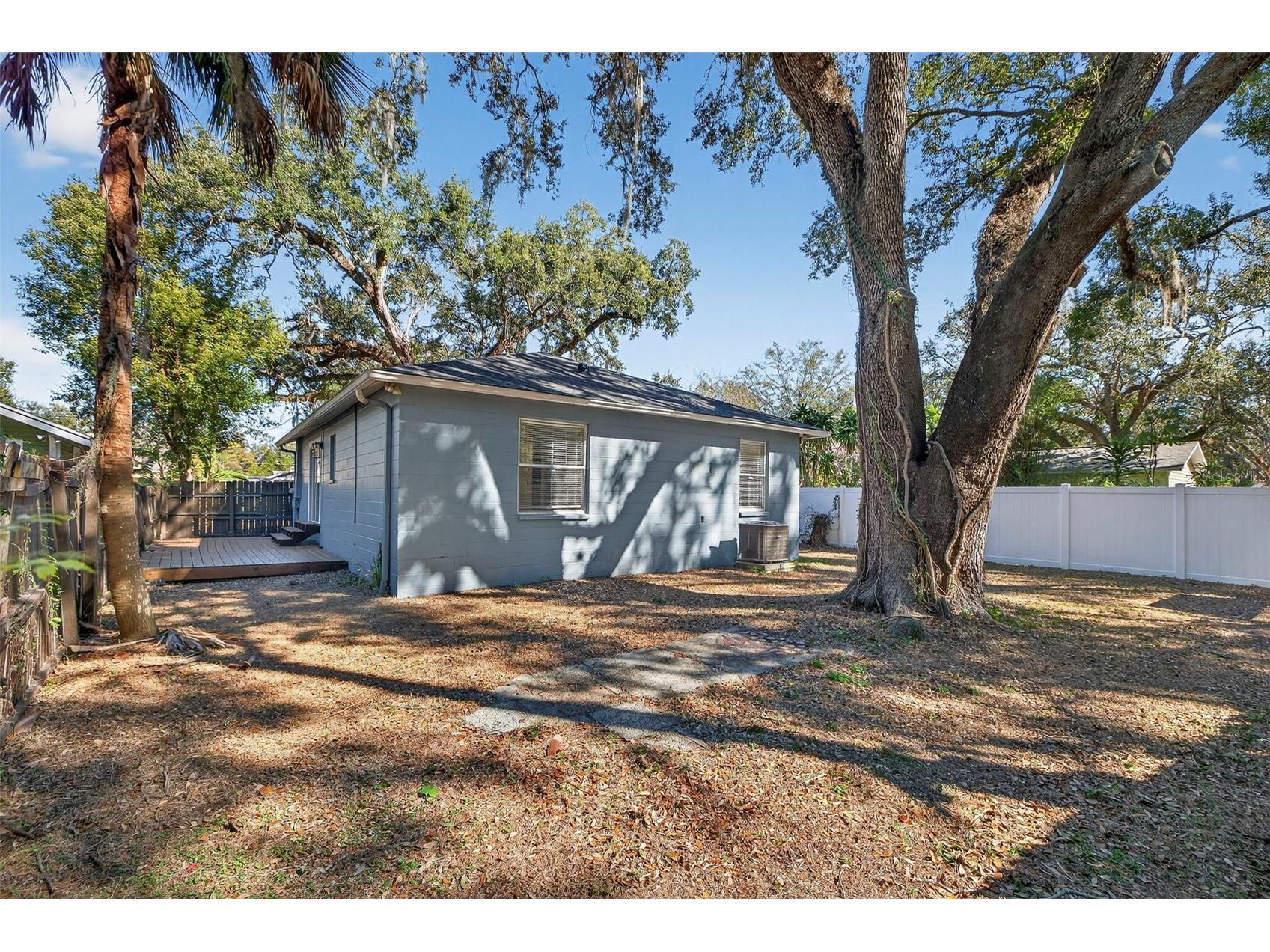 1909 E Henry Avenue Tampa FL 33610 TB8472298 image26