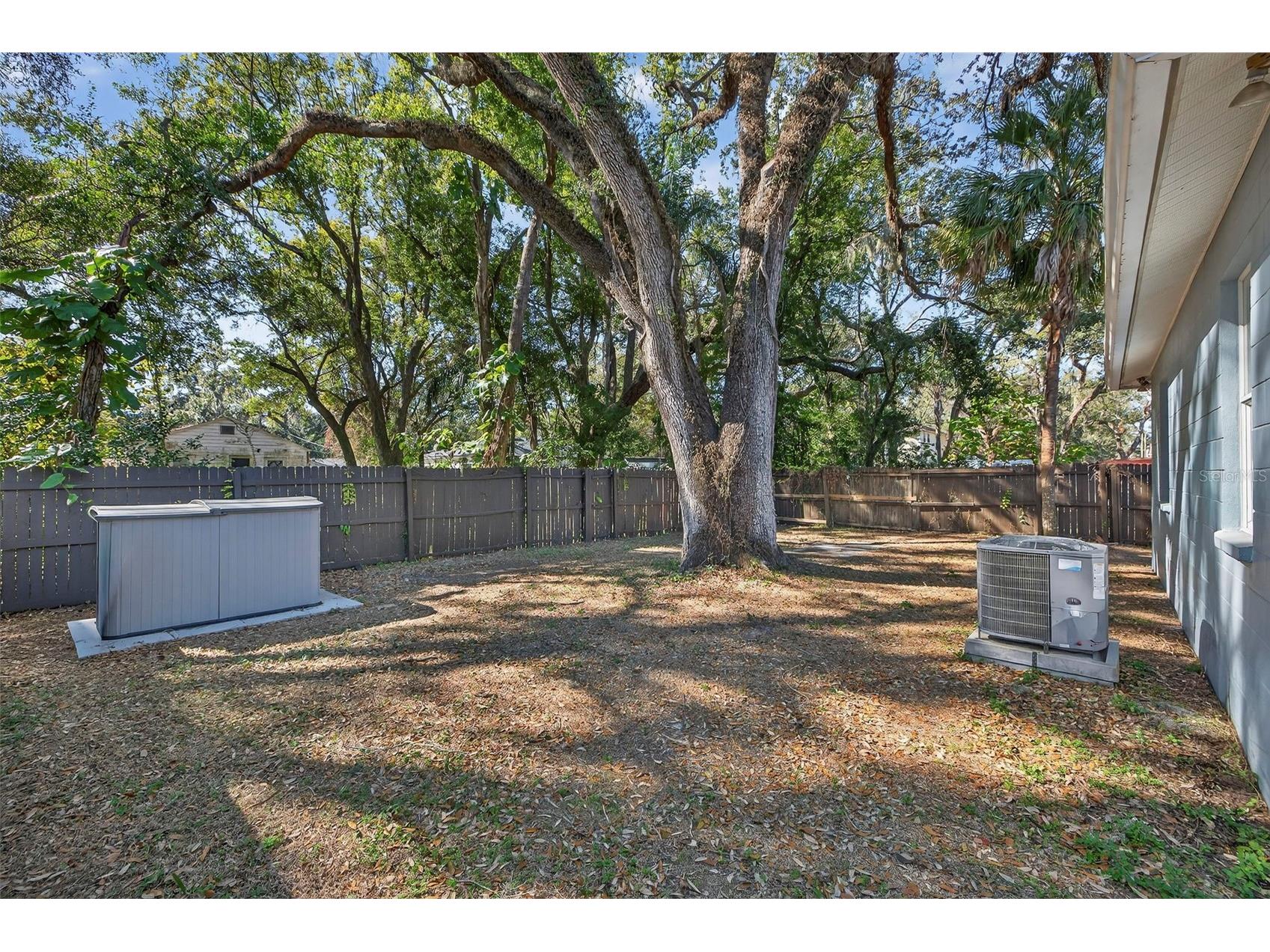 1909 E Henry Avenue Tampa FL 33610 TB8472298 image27