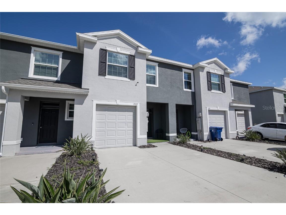 1909 Hovenweep Road Wesley Chapel FL 33543 S5110082 image1