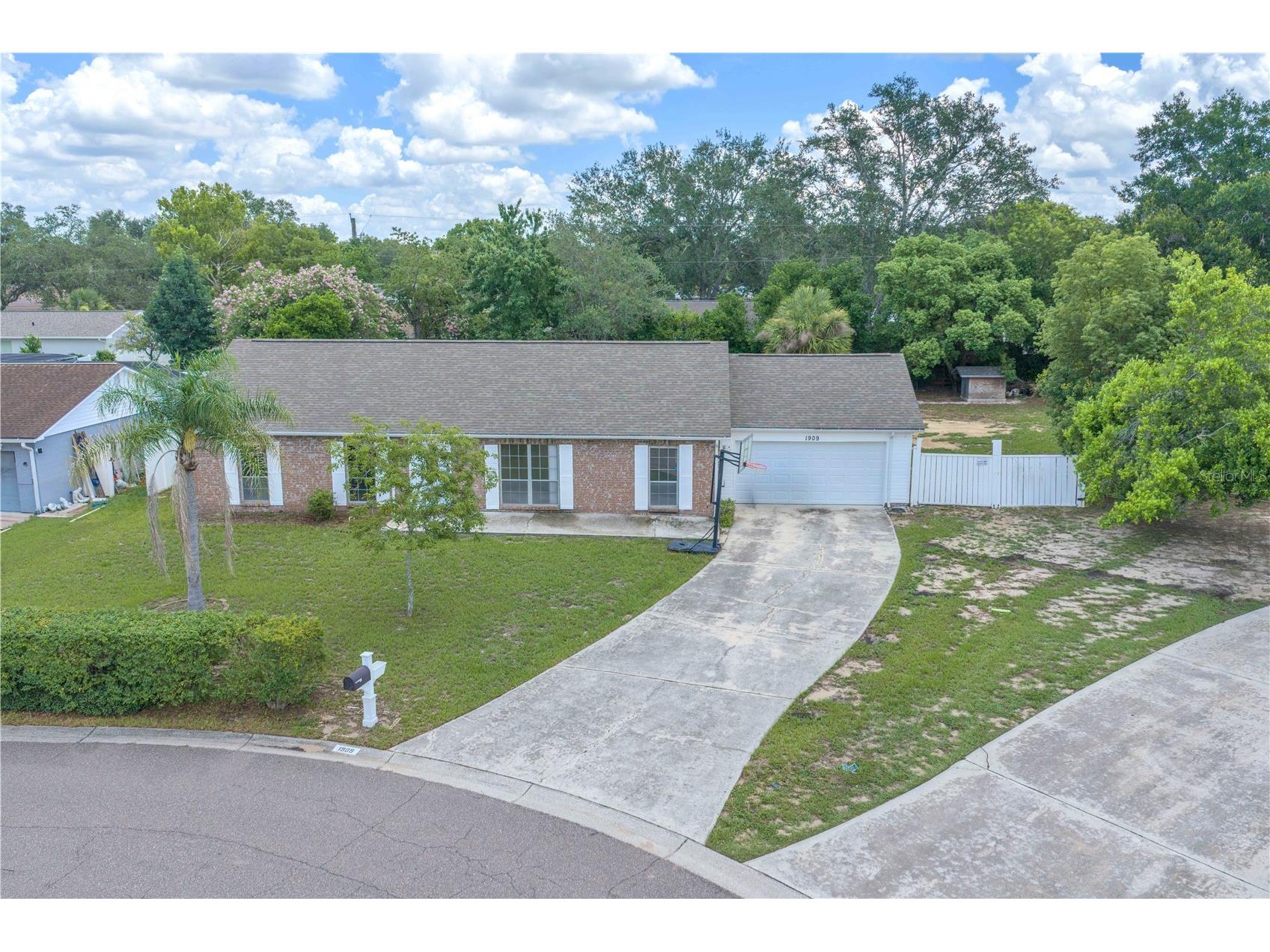 1909 Lido Drive Brandon FL 33511 TB8526803 image1