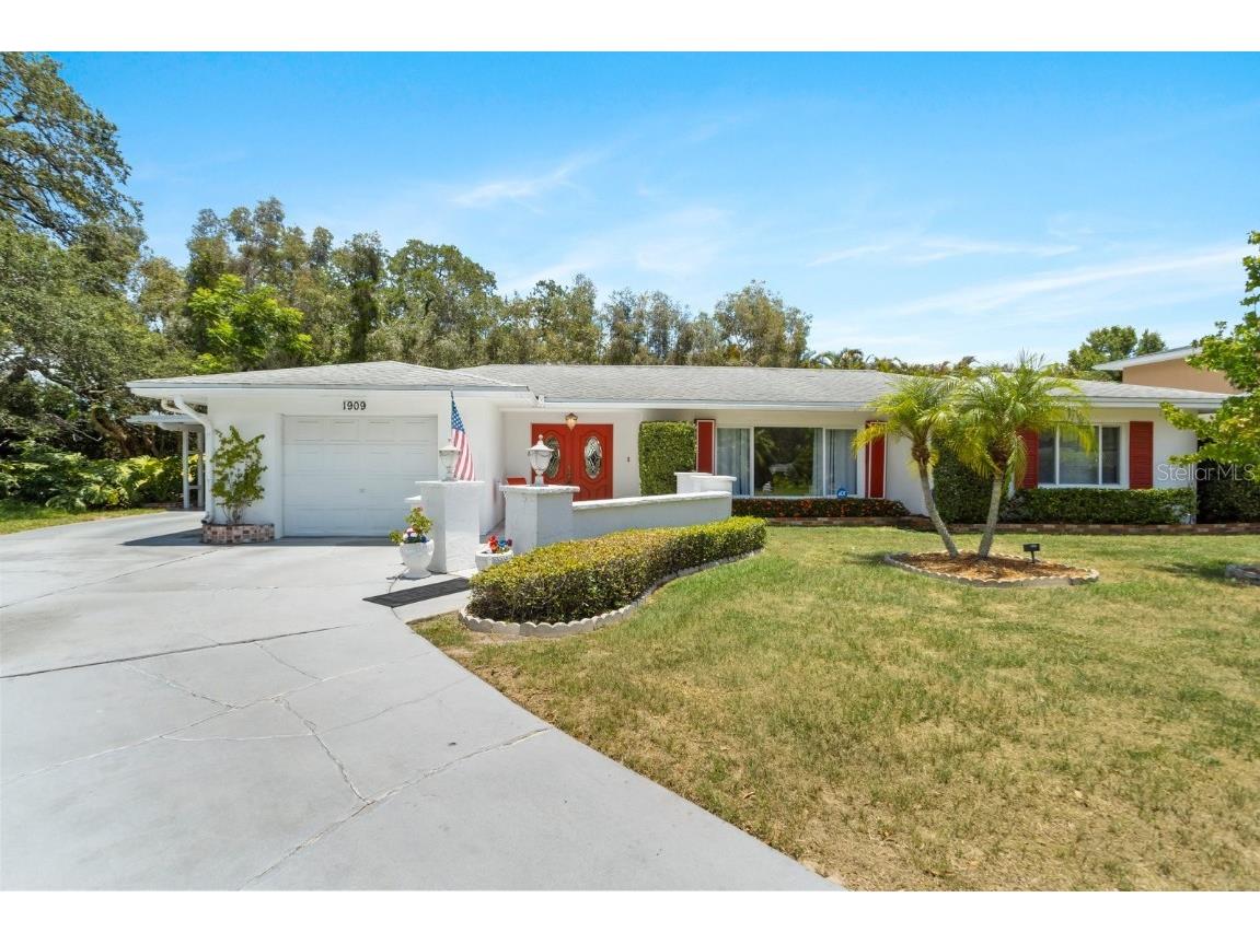 1909 Pinetree Lane Belleair Bluffs FL 33770 U8206889 image1