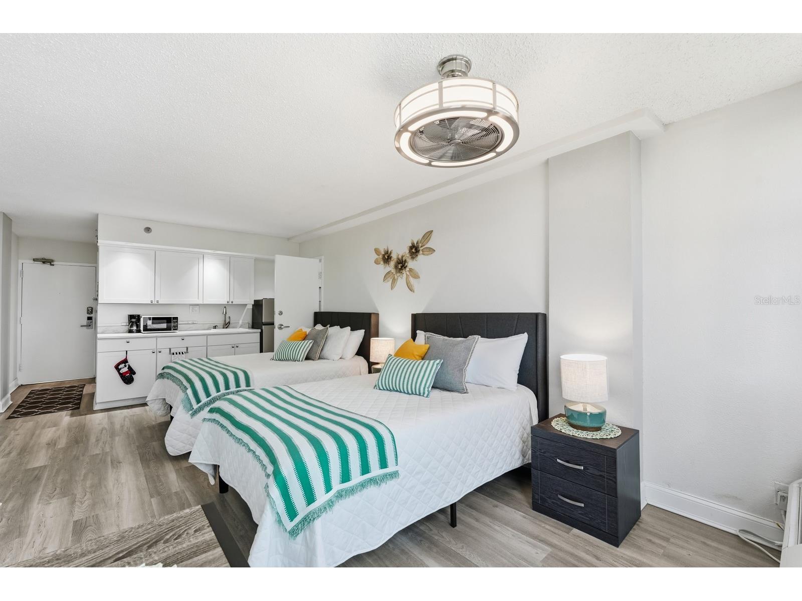 1909 S Atlantic Avenue #511 & 512 Daytona Beach FL 32118 V4946989 image8