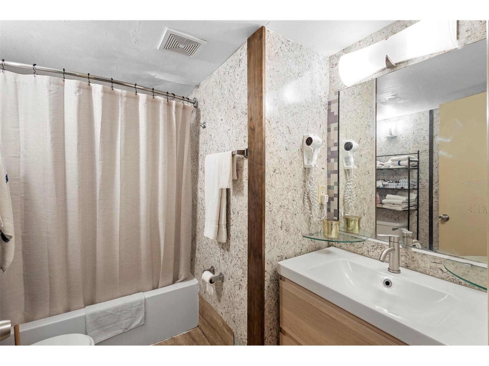 1909 S Atlantic Avenue #717 Daytona Beach FL 32118 - ATLANTIC OCEAN V4946444 image33