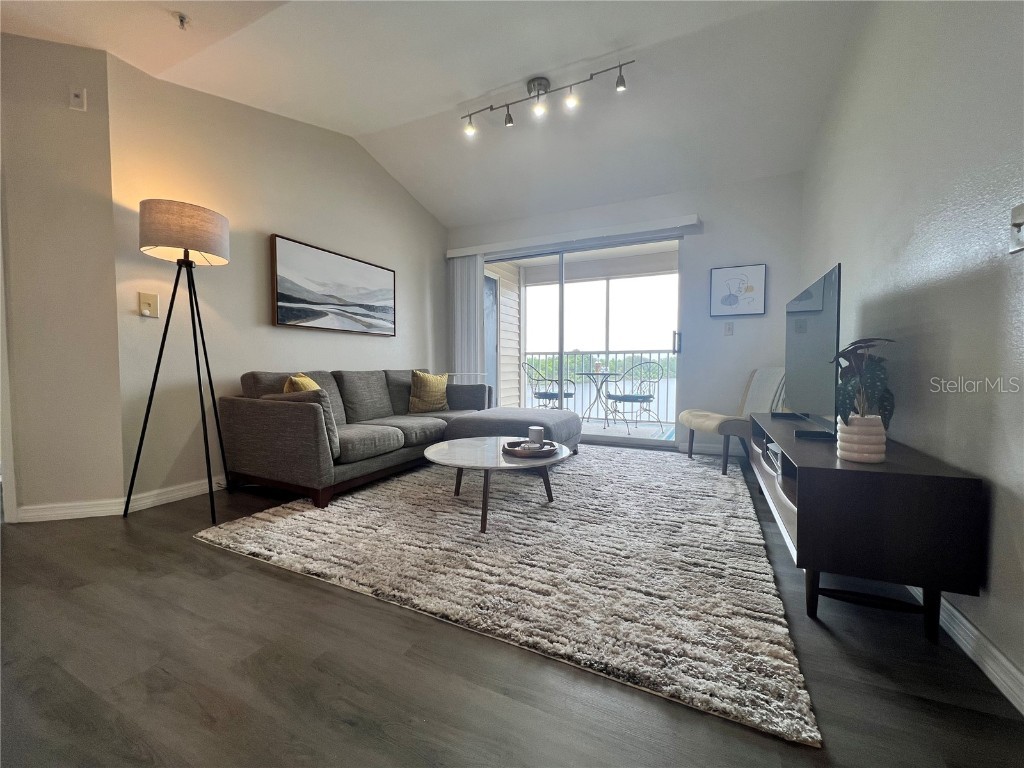 1909 Summer Club Drive #311 Oviedo FL 32765 V4932527 image1