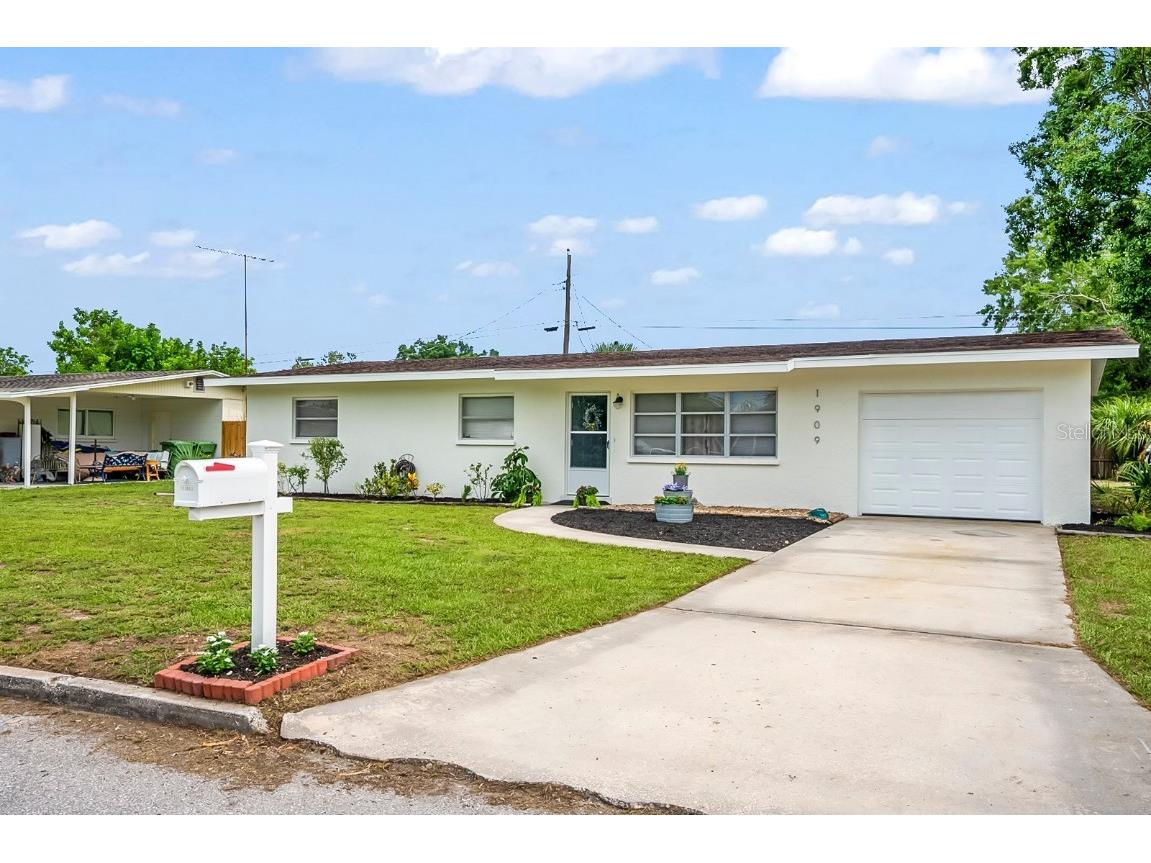 1909 W 23rd Avenue Bradenton FL 34205 A4577743 image1
