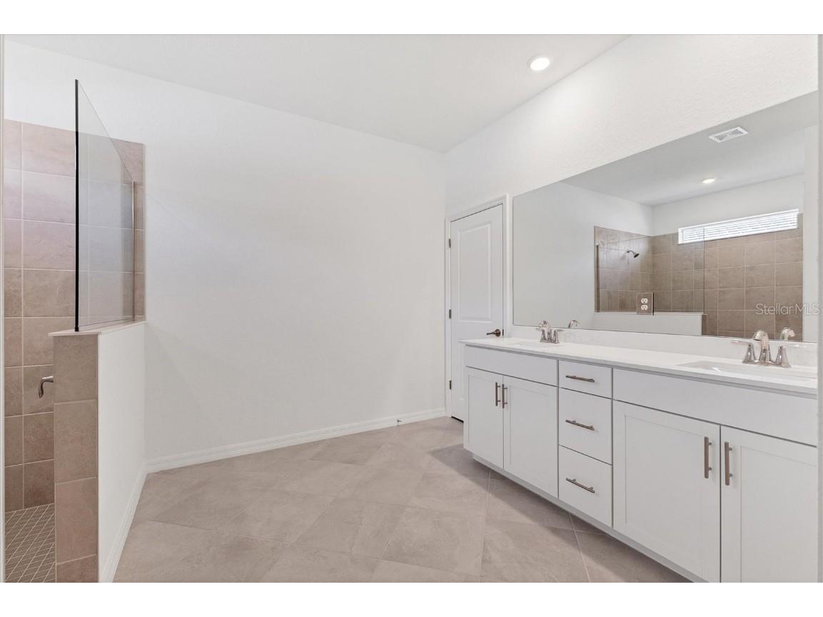 19095 Cabernet Court Venice FL 34293 A4665824 image16