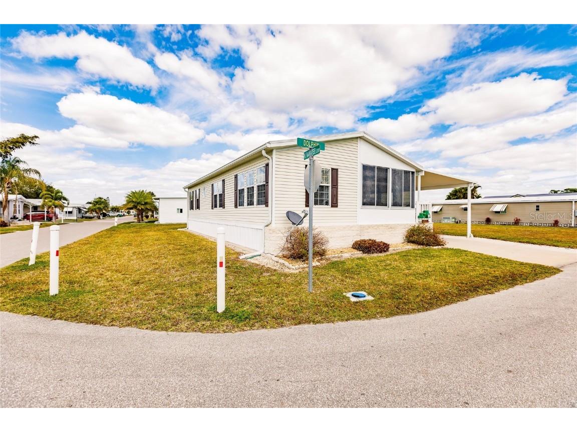 191 Dolphin Parkway Punta Gorda FL 33950 C7487791 image1