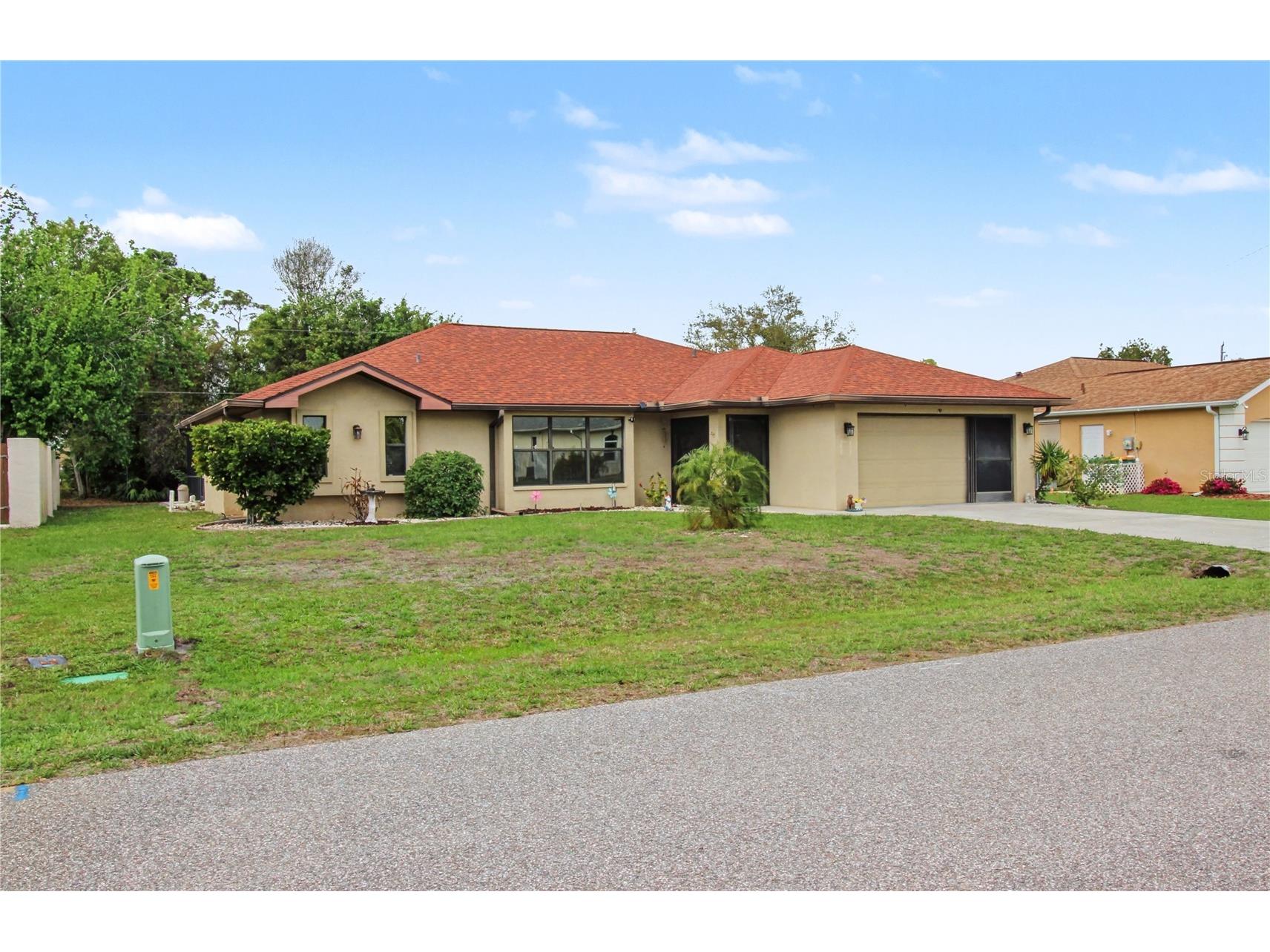 191 Harrisburg Street Port Charlotte FL 33954 C7523386 image2
