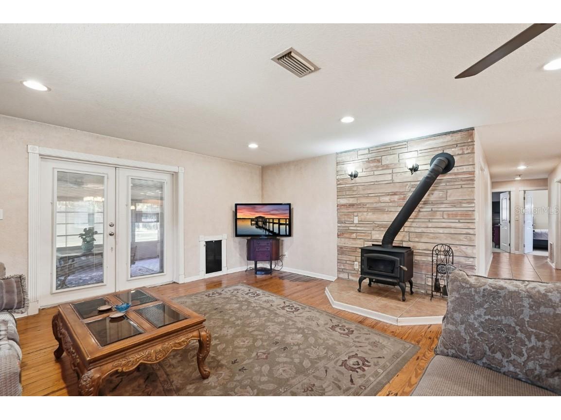 191 Howes Street Oak Hill FL 32759 FC314338 image15