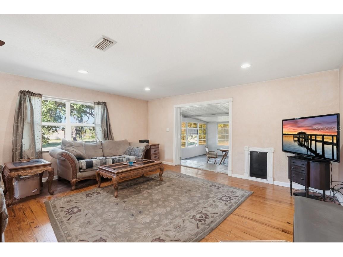 191 Howes Street Oak Hill FL 32759 FC314338 image18