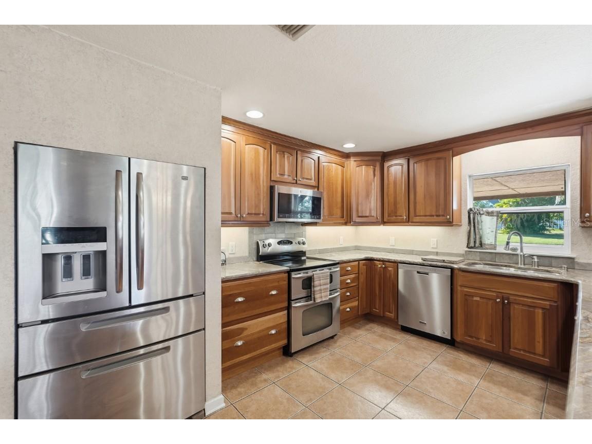 191 Howes Street Oak Hill FL 32759 FC314338 image23