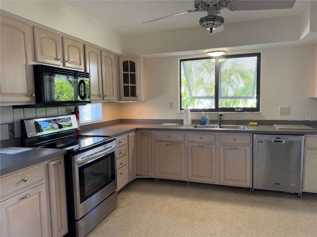 191 Maria Court Punta Gorda FL 33950 A4653886 image3