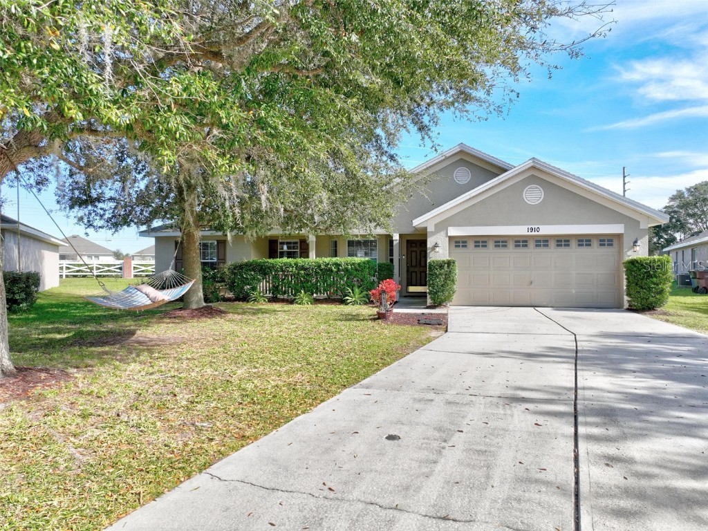 1910 Big Buck Drive Saint Cloud FL 34772 V4933743 image1