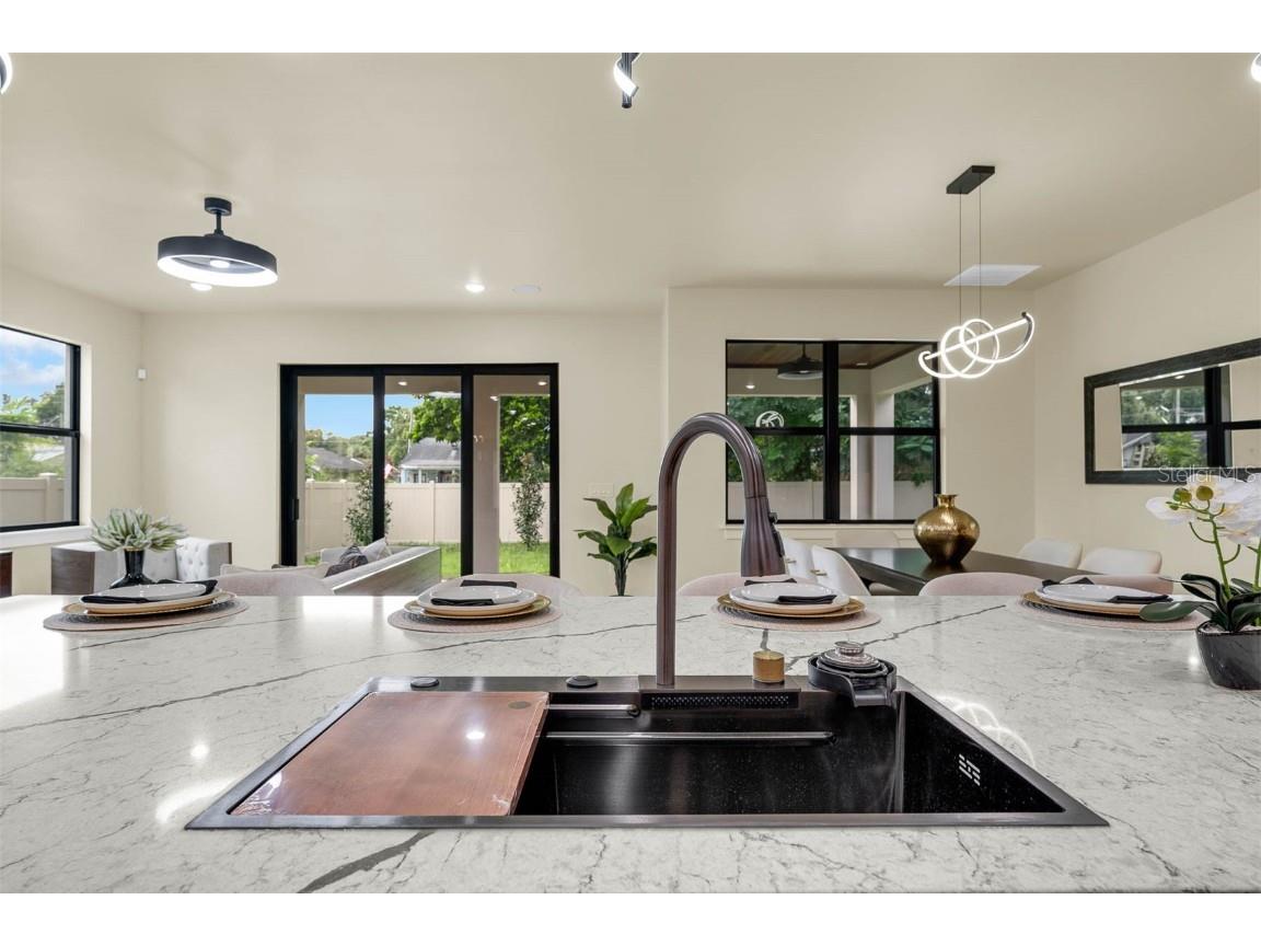 1910 Cloverlawn Avenue Orlando FL 32806 O6346197 image23