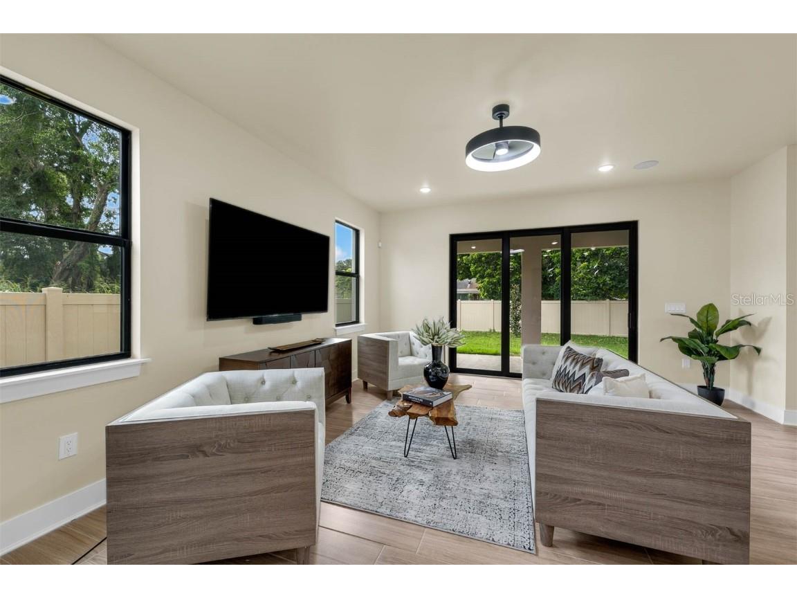 1910 Cloverlawn Avenue Orlando FL 32806 O6346197 image29