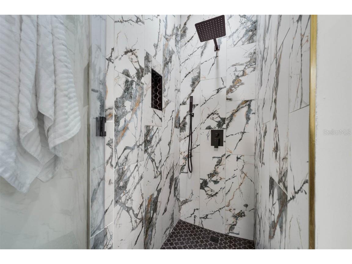 1910 Cloverlawn Avenue Orlando FL 32806 O6346197 image36