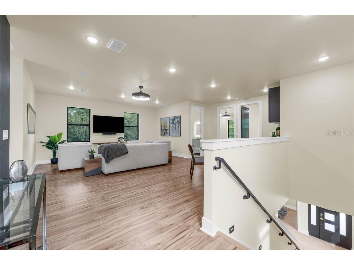 1910 Cloverlawn Avenue Orlando FL 32806 O6346197 image39