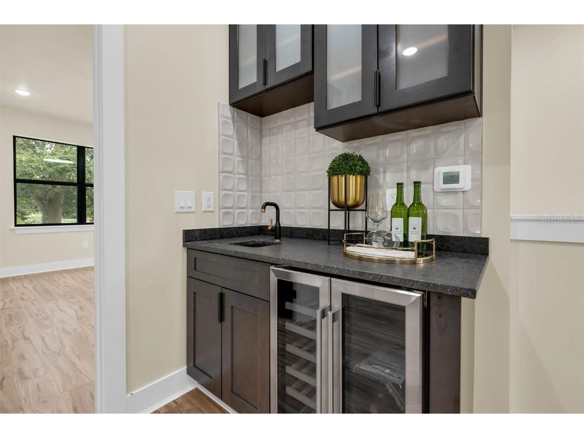 1910 Cloverlawn Avenue Orlando FL 32806 O6346197 image43