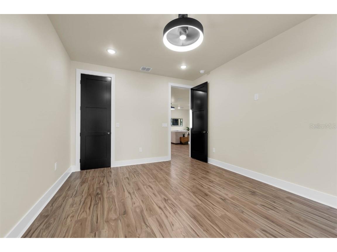 1910 Cloverlawn Avenue Orlando FL 32806 O6346197 image48