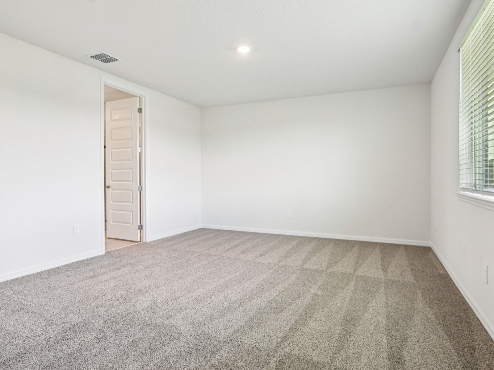 1910 Coolridge Place Zephyrhills FL 33541 TB8487398 image12