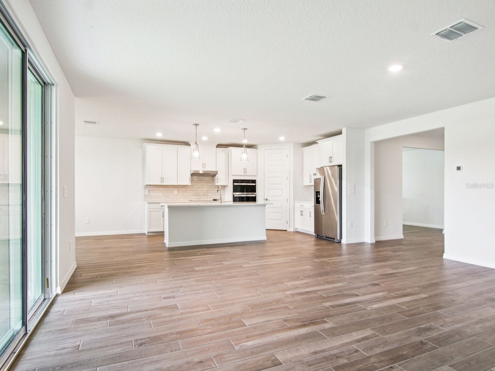 1910 Coolridge Place Zephyrhills FL 33541 TB8487398 image3