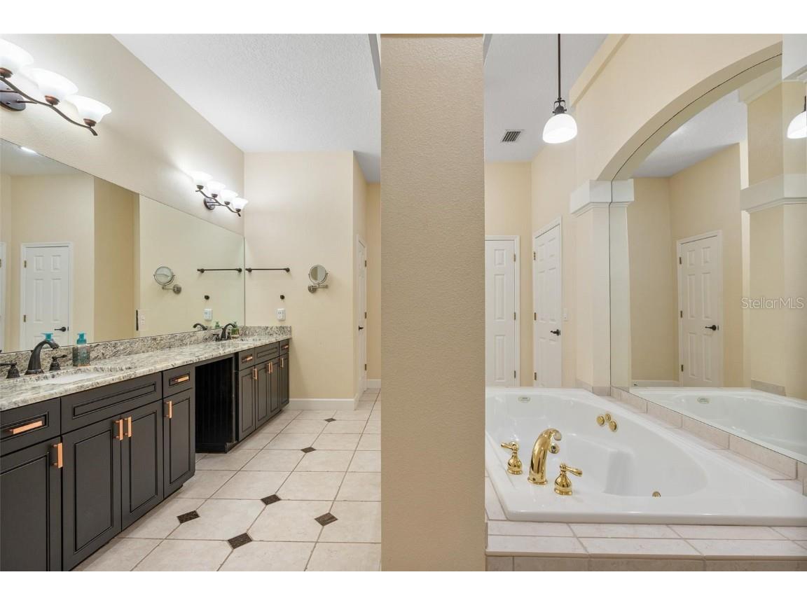 1910 Glenwood Oaks Lane Deland FL 32720 V4946038 image39