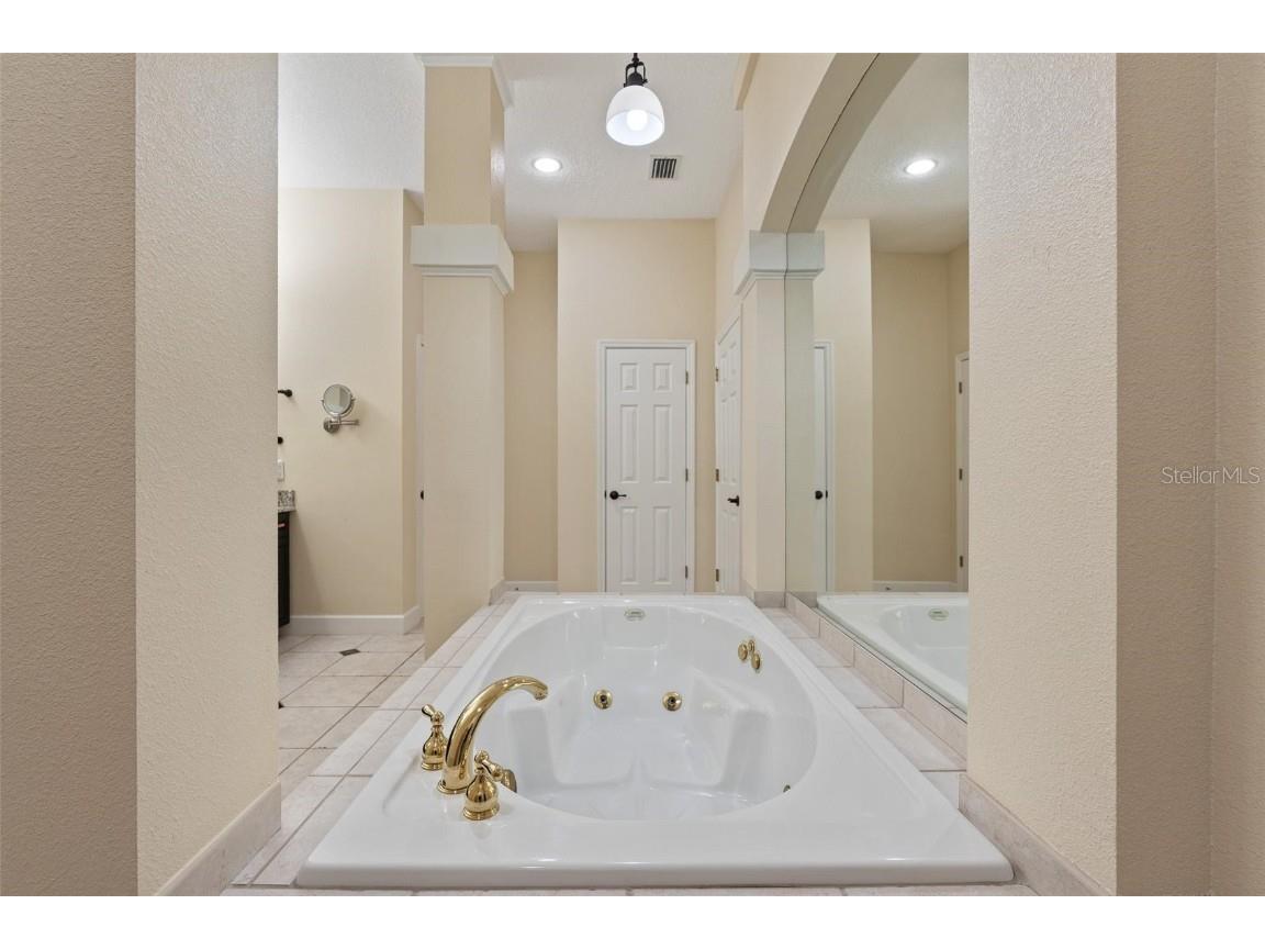 1910 Glenwood Oaks Lane Deland FL 32720 V4946038 image40