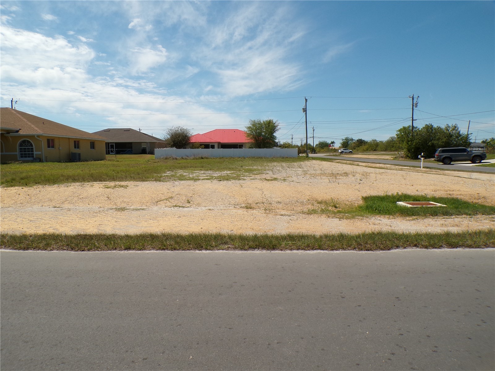 1910 NE 8th Place Cape Coral FL 33909 C7526619 image1