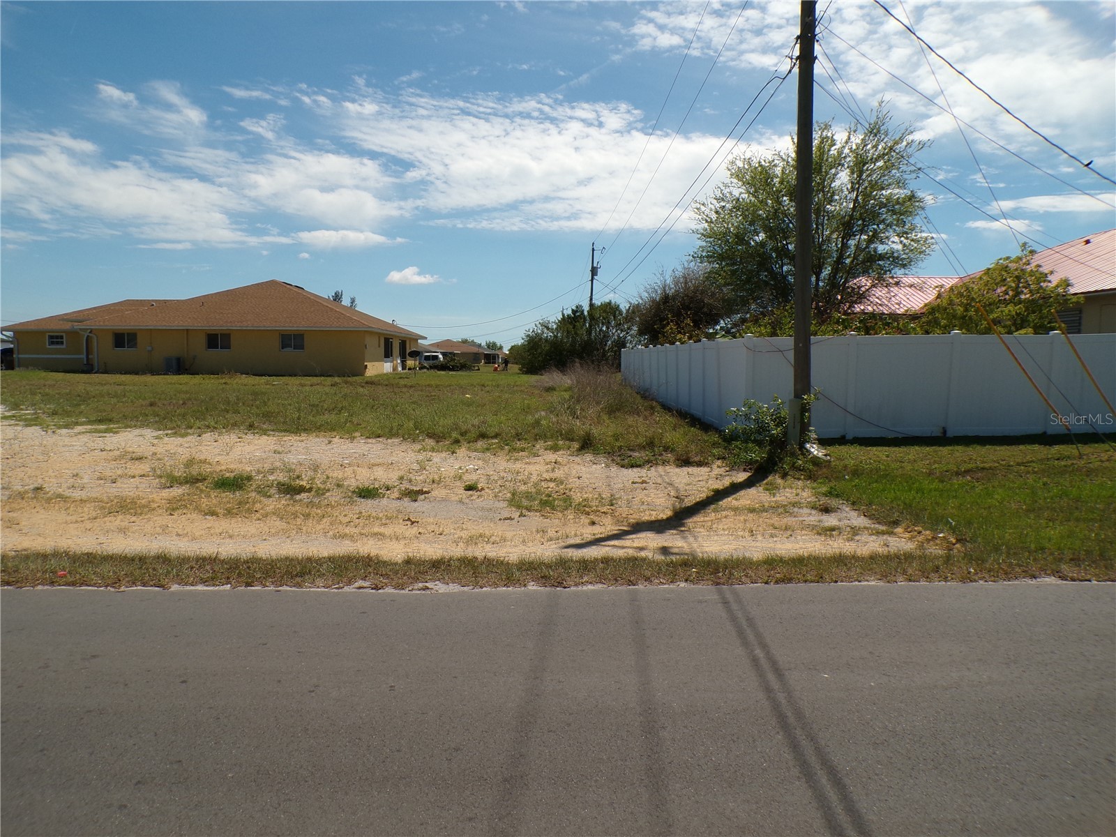 1910 NE 8th Place Cape Coral FL 33909 C7526619 image9