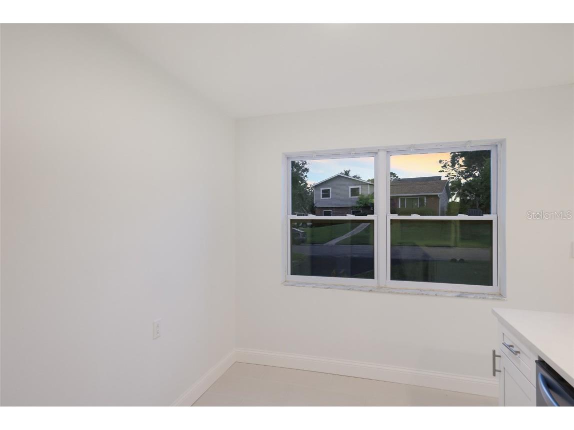 1910 New Hampshire Avenue NE Saint Petersburg FL 33703 A4671928 image10