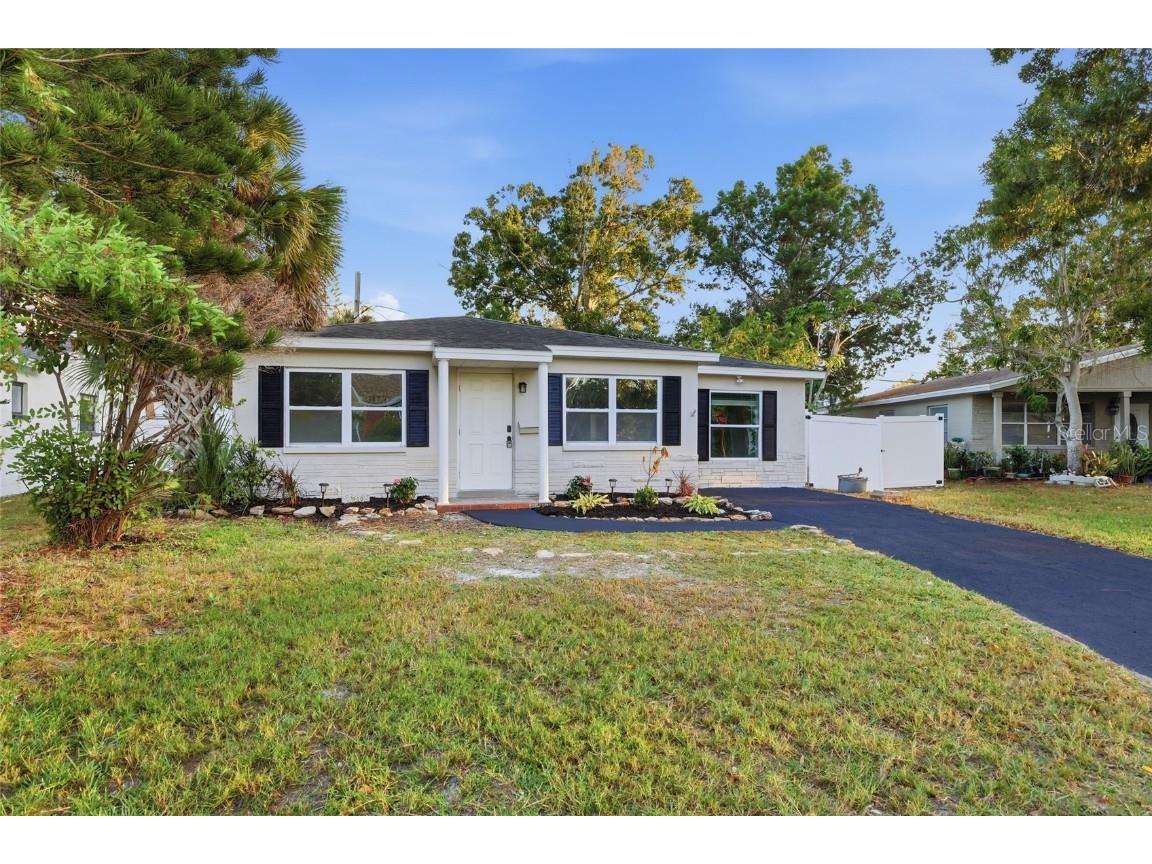 1910 New Hampshire Avenue NE Saint Petersburg FL 33703 A4671928 image19