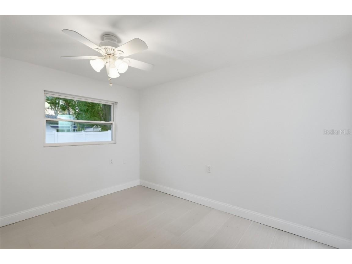 1910 New Hampshire Avenue NE Saint Petersburg FL 33703 A4671928 image35